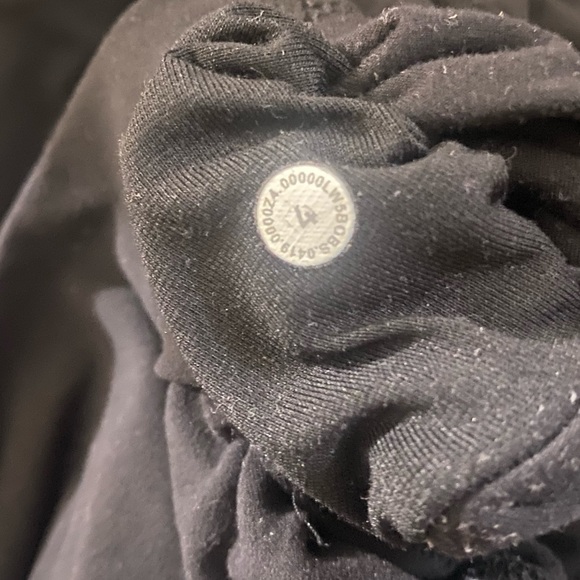 🍋LULULEMON🍋 - Picture 3 of 7